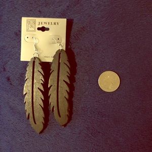Large bohemian lightweight feather earrings